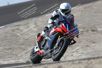 media/Nov-01-2025-TrackDaz (Sat) [[2b4d5192bc]]/C Group/1240pm (Turn 2 Outside)/